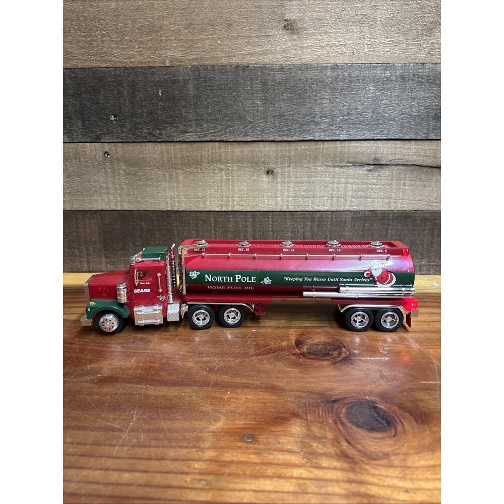 Sears Season's Greetings 18-Wheel Box Trailer Truck North Pole 2000 LTE In Box